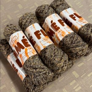 Reynolds Flamme’ 9 skeins 100% acrylic 40 grams